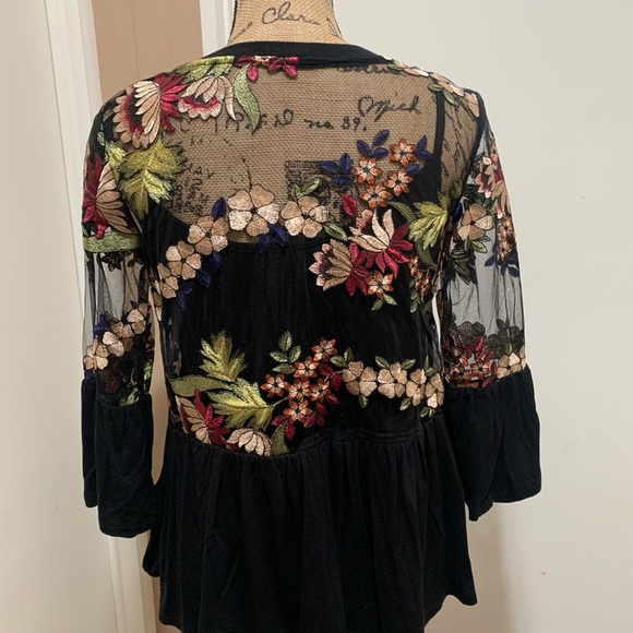 Floral Mesh Sheer Bell Sleeve X-Small Top Boho. - Picture 5 of 9